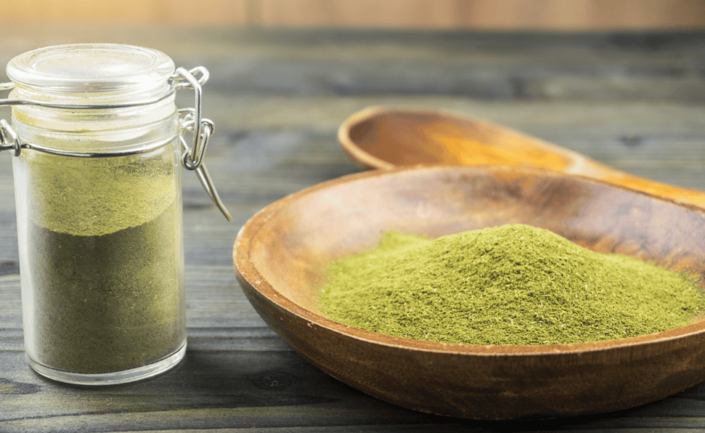 Ingesting Kratom Powder