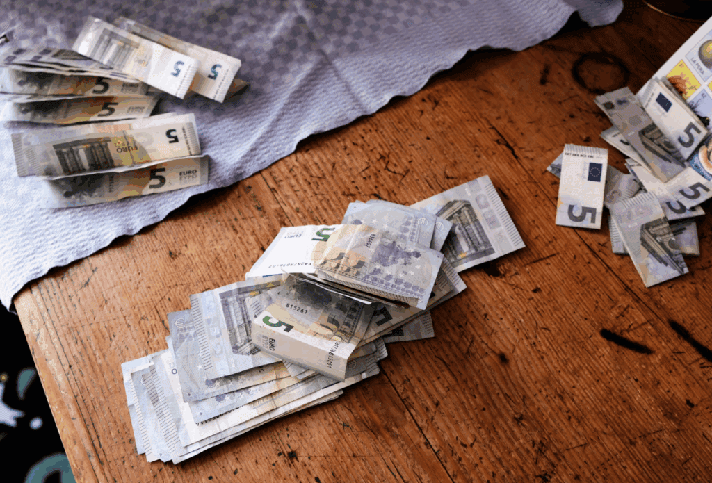 The Legendary Moneymaker Effect