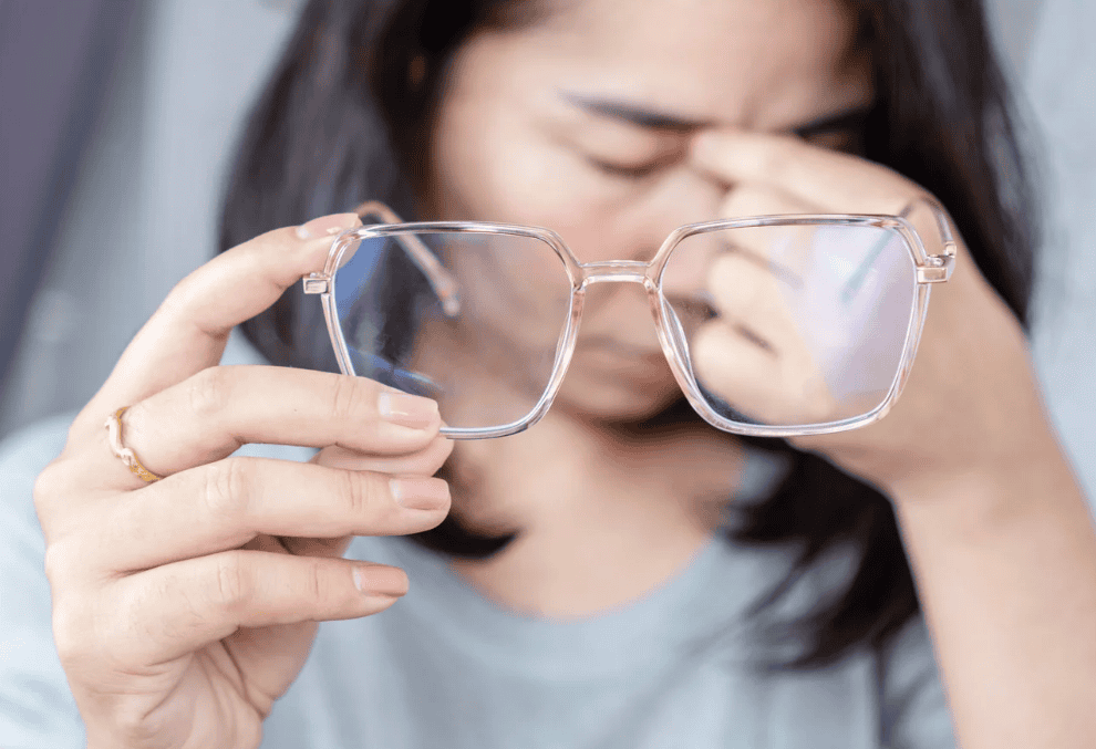 explaining the psychological impact of low vision